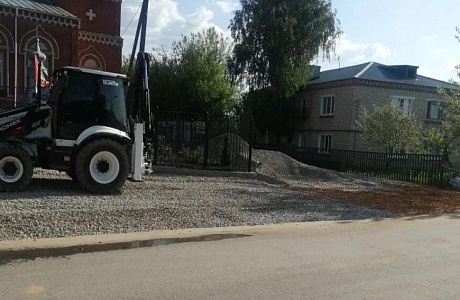 В Русском Камешкире стартовали работы по благоустройству территории у Троице‑Сергеевской церкви